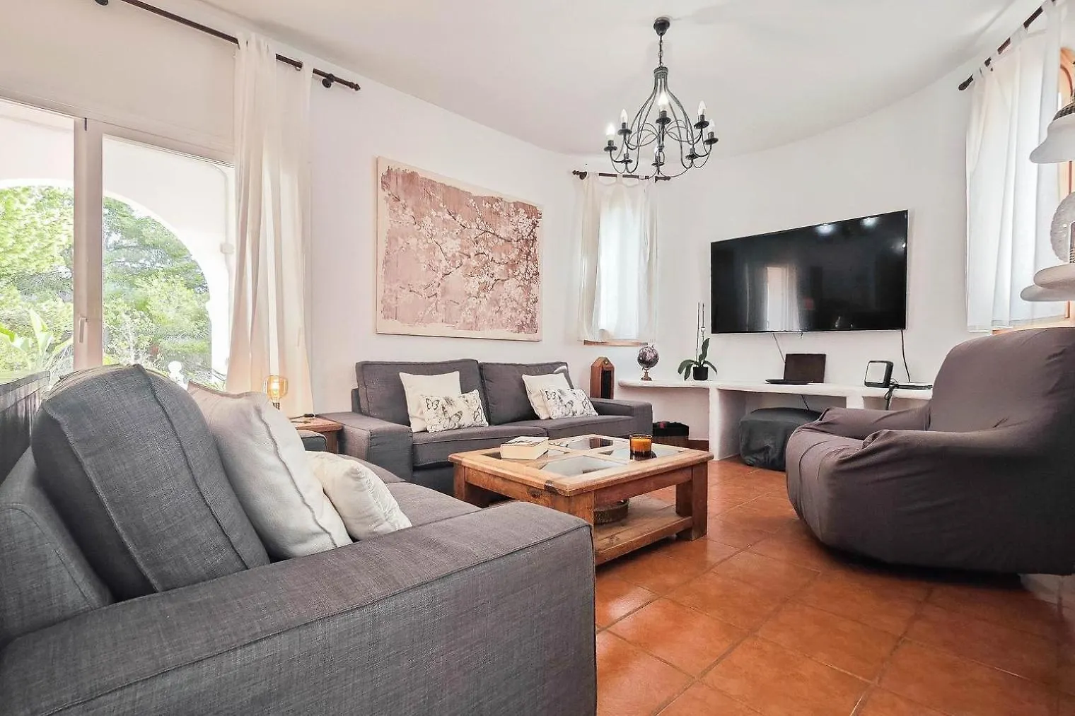 Villa Mercedes Cala Llonga  Spain